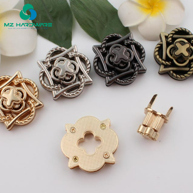20CM Rectangle Embossing Beads Kiss Metal