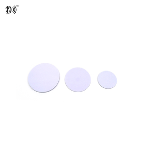 무료 샘플 맞춤형 크기 공장 가격 RFID 태그 NTAG215 <span class=keywords><strong>NFC</strong></span> 태그 재기록 가능한 미니 PVC <span class=keywords><strong>NFC</strong></span> 카드 13.56MHz 게임용 - Product Image 3