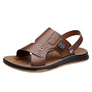 Sandales à bride en T pour hommes, en cuir véritable, à bout ouvert, semelle en caoutchouc antidérapante, logo embossé, chaussures décontractées d'été - Product Image 5