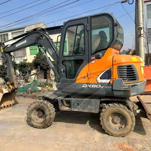 รถขุดดินดั้งเดิมของ Doosan รุ่น DX60W-9 ขนาด 6 ตัน ระบบไฮดรอลิก มีสินค้าในสต็อกพร้อมขาย - Product Image 3