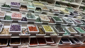 หินคริสตัลธรรมชาติสำหรับขายส่ง หินบำบัด หินควอตซ์ใส หินปาล์มสโตน สำหรับเป็นของที่ระลึก - Product Image 5