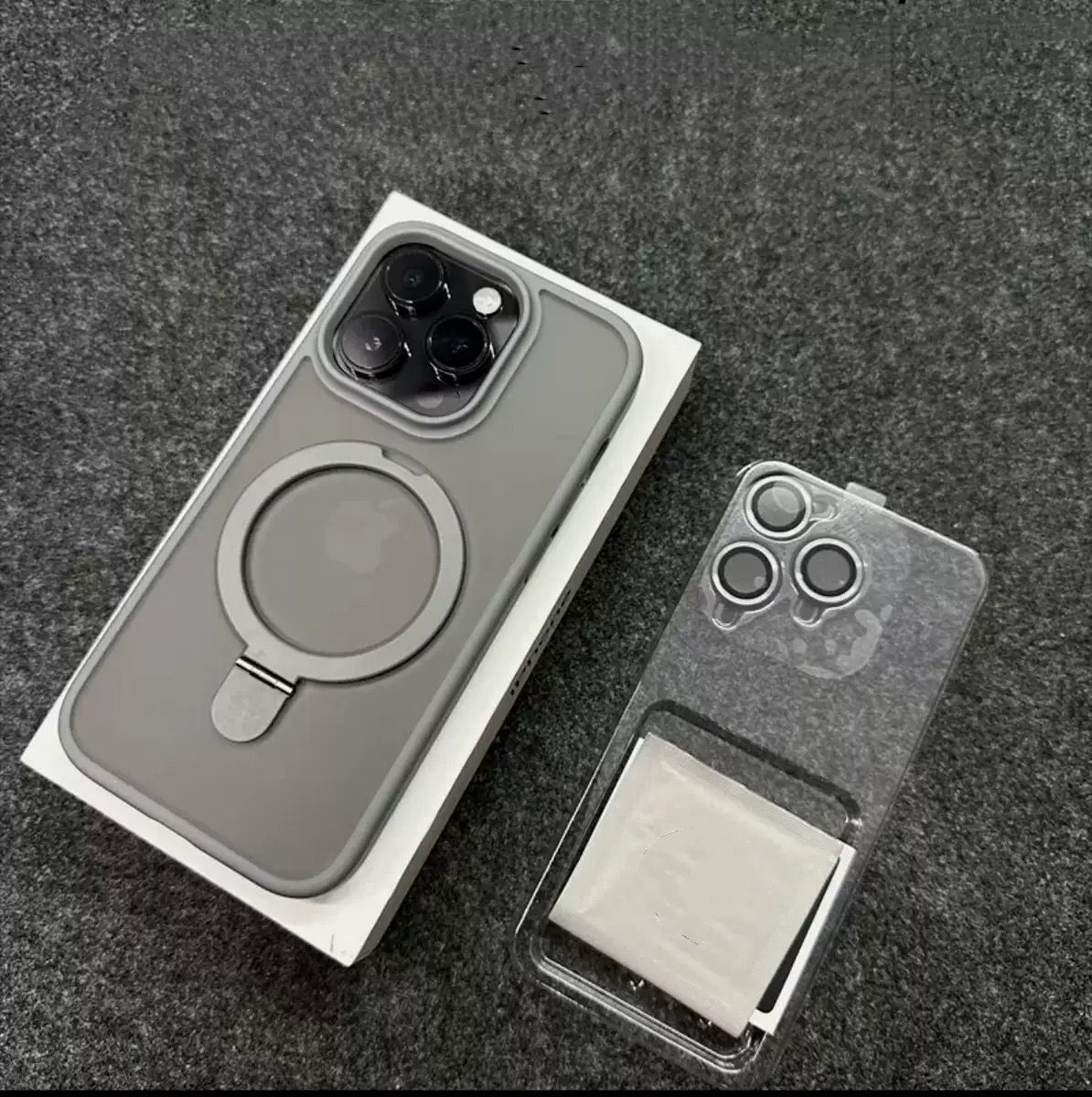 สีเทาเข้ม