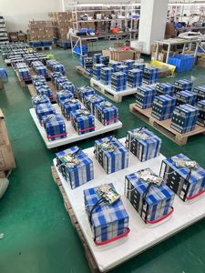 EU <span class=keywords><strong>PL</strong></span> Stock 12V 600Ah Lifepo4 Batería 12V 100Ah 300Ah 200Ah 400Ah 628Ah Bluetooth IP65 Batería solar de equilibrio de calefacción a prueba de agua - Product Image 6