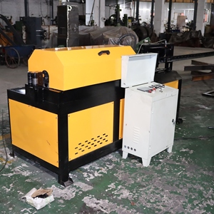 เครื่องตัดและยืดลวดแบบมอเตอร์กำลังสูง 380-440V 4KW ความเร็วป้อน 20 ม./นาที ควบคุมด้วย PLC พร้อมระบบตรวจสอบระยะไกล สำหรับงานอุตสาหกรรม - Product Image 2