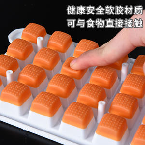 <b>Silicone</b> <b>Ice</b> <b>Tray</b> With Lid 3300ml Rectangle Food Grade <b>Ice</b> <b>Cube</b> Mold For Refrigerator Party Use - Product Image 3
