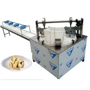 뜨거운 판매 공장 판매 자동 밀 곡물 바 성형 케이크 생산 라인 바삭 바삭한 터지는 쌀 사탕 기계