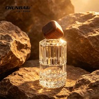 Flacon de parfum carré moderne Chunbai 30ml 50ml à sertir, avec bouchon en bois personnalisable et options de gravure givrée, livré en boîte