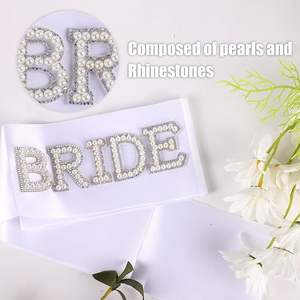 Cinta Brillante para Novia con Letras de Perlas y Diamantes de Imitación para Despedida de Soltera, Fiesta de Boda, Accesorio para el Equipo de Novia - Product Image 1