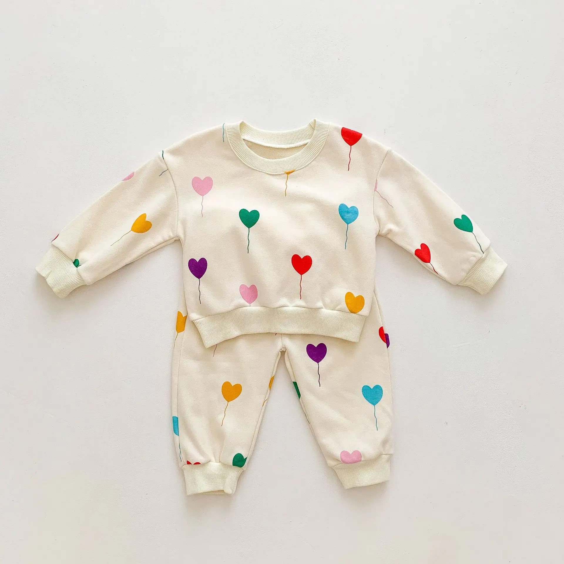 Sonbahar bebek giyim seti kalp baskı bebek kız Hoodie Suit Casual erkek ve kız bebek giysileri tişörtü Suit