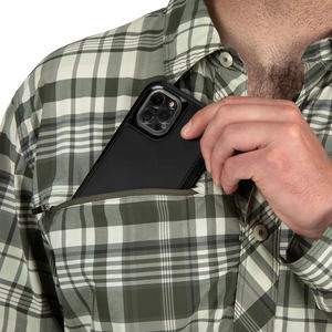 Camisa de pesca de poliéster técnico personalizada de alto rendimiento con orificios y botones bordados para proveedor - Product Image 4