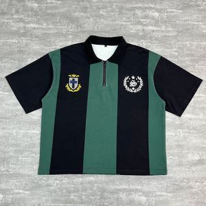 Camiseta de Alta Calidad con Cuello Redondo y Parches de Algodón, Estilo Urbano, Logotipo Bordado, Camiseta Gruesa con Media Cremallera y Rayas Tipo Polo para Hombre - Product Image 1