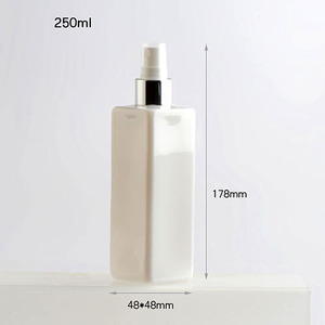 Botellas cuadradas <span class=keywords><strong>de</strong></span> plástico transparente azul para mascotas, botellas <span class=keywords><strong>de</strong></span> <span class=keywords><strong>agua</strong></span> con tapa <span class=keywords><strong>de</strong></span> pulverización <span class=keywords><strong>de</strong></span> niebla <span class=keywords><strong>de</strong></span> aluminio, venta <span class=keywords><strong>al</strong></span> <span class=keywords><strong>por</strong></span> <span class=keywords><strong>mayor</strong></span>, 250ml - Product Image 3
