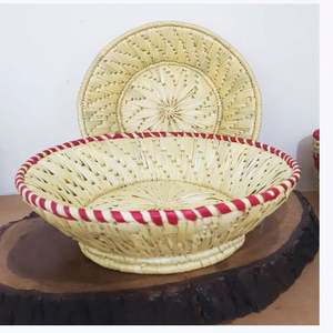 Cesta de Hierba Moonj Hecha a Mano con Borde Rosa, Cesta Multifuncional Clásica para Cocina y Jardín, la Cesta Perfecta para el Bazar - Product Image 1