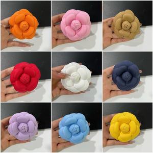 Haut de gamme 6.8cm Denim camélia Corsage tête Clip petite fleur parfumée en forme de broche épingle à cheveux pour enfants principalement en alliage - Product Image 2