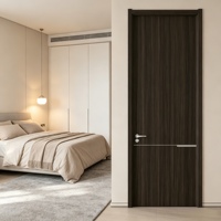 Puertas Interiores Residenciales Modernas de Apertura Lateral de Polímero con Detalles Decorativos, Color Personalizable y Bisagras para Puertas y Ventanas