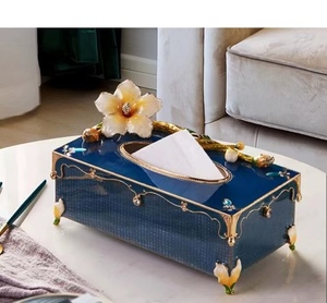 Usine en gros cadeau de luxe léger dessin animé ornements en émail peints à la main boîte à serviettes en papier en bois en métal - Product Image 5