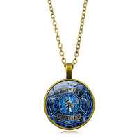 Collier de pompier Guantang 2022 avec pendentif cabochon en verre, extincteur, hache, casque et outils pour pompier