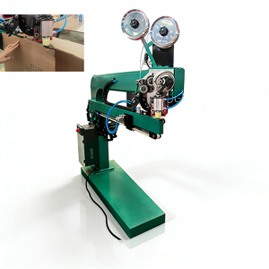 Machine d'emballage pour boîtes ondulées à bordure cousue, avec système de clouage décalé long-court personnalisé - Product Image 1