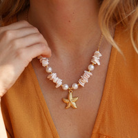 Collier Pendentif Étoile de Mer et Coquillages Bohèmes Plaqué Or avec Perles pour Femme – Bijou Tendance Estival et de Plage – Vente en Gros – Idéal Cadeau