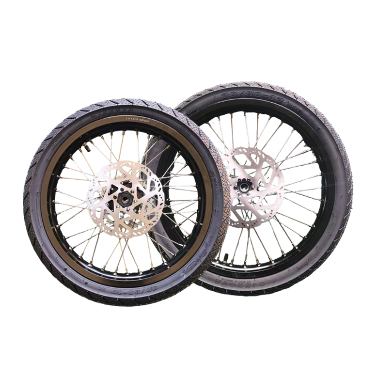 ซิลเวอร์สปอก ยาง Innova