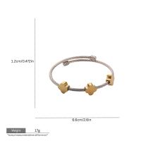 Bracelets perlés tendance, bijoux personnalisables, développement de bijoux, matériaux variés et bracelet ajustable