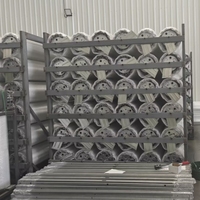 Kit de porte roulante pour conteneur de stockage extérieur sur mesure sans soudure pour un accès sécurisé au stockage extérieur