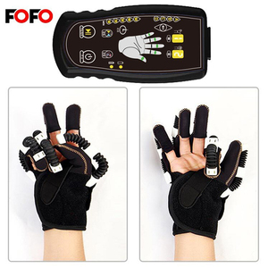 Gants de <span class=keywords><strong>main</strong></span>/doigt de robot pour la rééducation du patient AVC Entraînement de force des doigts pour l'hémiplégie Recharge USB électrique - Product Image 6