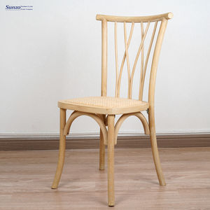 Sedia impilabile in legno Botanica Cross Back, stile rustico antico, per sala da pranzo, matrimoni, ristoranti, feste ed eventi all'aperto - Product Image 3