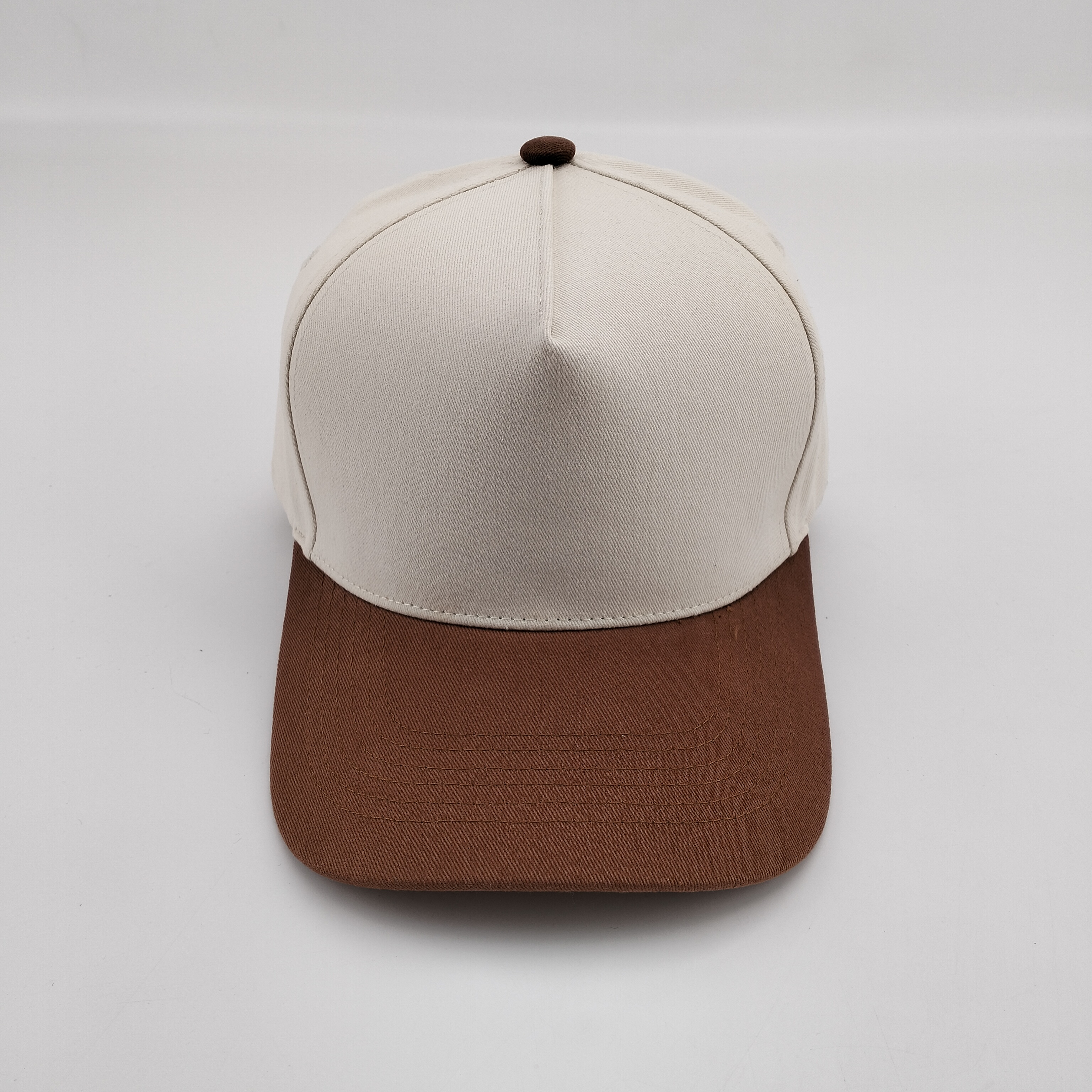 สีน้ำตาล