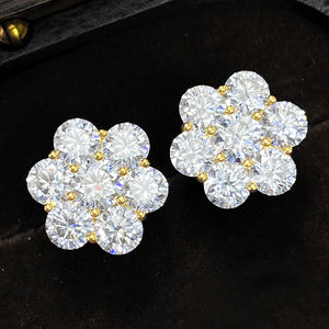 Pendientes de tuerca de moissanita VVS con incrustaciones de plata de ley 925, corte redondo en racimo de 8.6mm, con cierre de rosca, estilo Hip Hop - Product Image 3