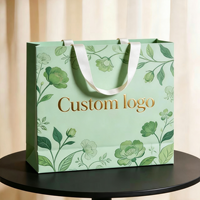 Sacs shopping en papier couché de luxe avec logo personnalisé, poignées en corde de coton, emballage cadeau pour vêtements, chaussures, sacs événementiels recyclables pour la vente au détail