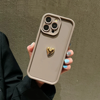 Coque de téléphone souple en silicone 3D en forme de cœur doré pour iPhone 17 Air 15 14 13 12 11 16 Pro Max XS XR 7 8 Plus, antichoc, finition mate bonbon