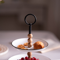 Plateaux de service décoratifs en métal à 2 niveaux, support à gâteau en métal blanc pour centre de table de mariage et décoration de fête