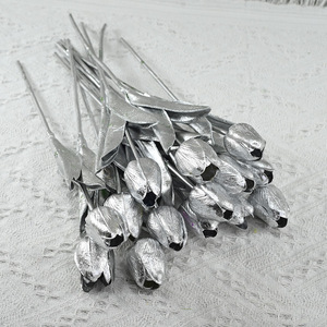 Tulipani Artificiali Lussuosi Oro e Argento Metallizzati - Fiori di Tulipano in PU Effetto Reale per Centrotavola Matrimoniali - Product Image 3