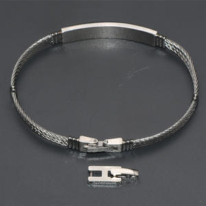 Prezzo di fabbrica personalizzabile 304L cavo in acciaio inox braccialetti con cuoio su piastra bracciali da uomo alla moda - Product Image 5