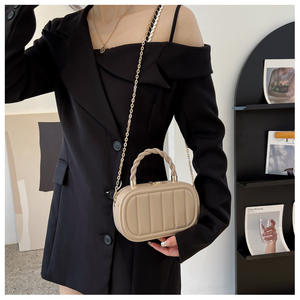 2025 haute qualité Mini sac fourre-tout carré impression personnalisée petit sac à chaîne bandoulière à la mode dames sacs à bandoulière pour les femmes - Product Image 2