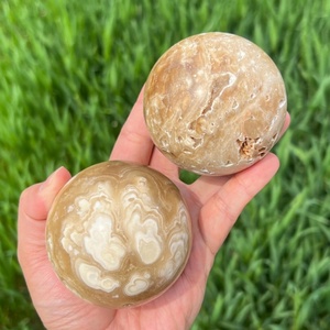 Vente en gros de boules en cristal poli en forme de fleur de cerisier, ornements décoratifs de bureau, artisanat en cristal de guérison - Product Image 1