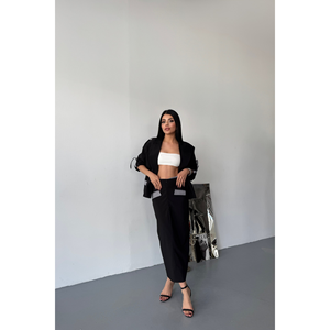 Ensemble décontracté 2 pièces : veste courte noire et jupe au-dessus du genou, avec haut assorti - Product Image 5