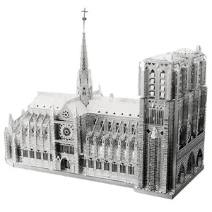 Custom Diy Hoge Kwaliteit Roestvrij Staal Geëtst Notre Dame De Paris Building Model 3d Metalen Modellen