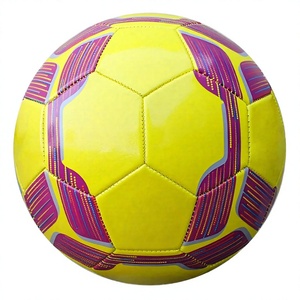 Ballon de football en PU gonflable taille 4 entièrement personnalisable pour l'entraînement - Product Image 2