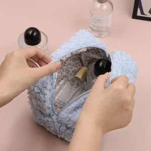 Fashion Plush Zipper Makeup Bag Fashion Cosmetic Bag Eco-Friendly Travel <b>Toiletry</b> <b>Storage</b> for Small Items - Product Image 4