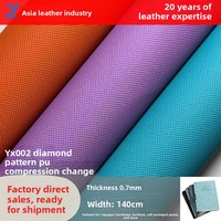 Cuir synthétique gaufré PU à grain diamanté de 0,7 mm, directement de l'usine, pour bagages et sacs à main, avec logo gaufré et finitions changeantes de couleur