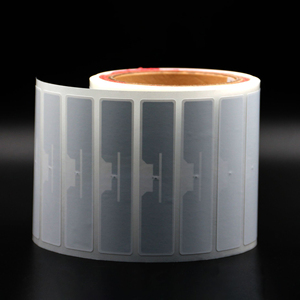 Etiqueta <span class=keywords><strong>RFID</strong></span> <span class=keywords><strong>UHF</strong></span> pasiva de largo alcance 9654 860-960MHz H3/HEC/H9 19*93mm Inventario NFC para gestión de vehículos Pallet Tire Windshield - Product Image 3