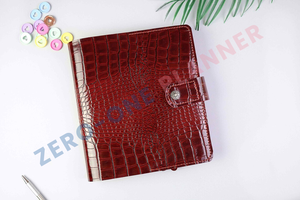 Classeur personnalisé A4 A5 A6 A7 recouvert de crocs, Saffiano, galets, planificateur, portefeuille, budget, avec boucle pour stylo - Product Image 4