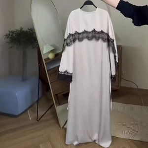 Robe élégante deux pièces 2026 style vintage à col rond, avec lacets et empiècements en dentelle, manches chauve-souris amples et coupe décontractée - Product Image 5