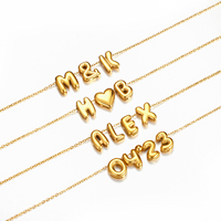 Joyería Minimalista Personalizada de Acero Inoxidable Resistente al Deslustre, Chapada en Oro de 18k, Letra Inicial en Relieve 3D