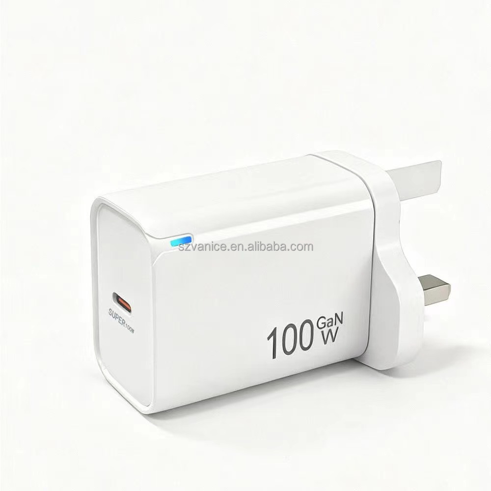 Chargeur britannique blanc