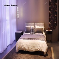 Lit double de luxe au design moderne de style italien, avec pieds en acier inoxydable, revêtement en cuir, ensemble de literie pour chambre à coucher, lit rembourré