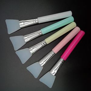 Applicateur de Pinceau de Maquillage Outils de Beauté, Pinceau Applicateur de Masque Facial en Silicone Souple, Prix Usine pour Masques à l'Argile, au Charbon et Mixtes - Product Image 6