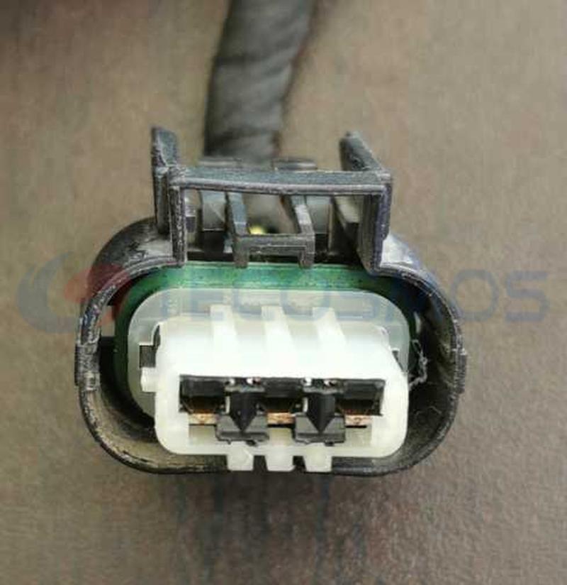 Car Connector For Three-ribbed plug with three white clips CT3-0077M-1